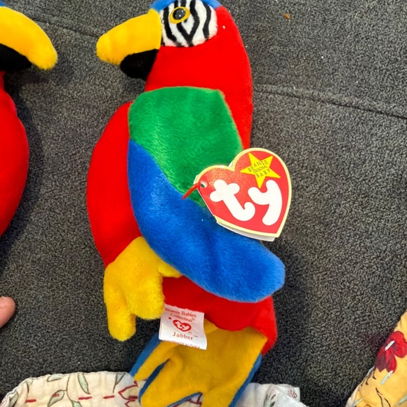 1997 Jabber 1-Rare Error (The Parrot) October 10, 1997 (Retired) Rare Retired Ty Beanie Babies 1997 Jabber The Parrot with Tag Errors PE Pellets